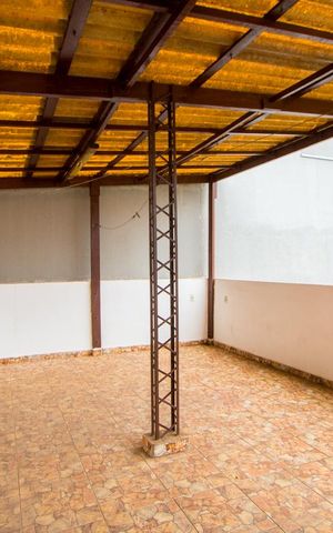 Casa à venda com 320m², 2 quartos e 2 vagas Casa à venda com 320m², 2 quartos e 2 vagasEspaço gourmet