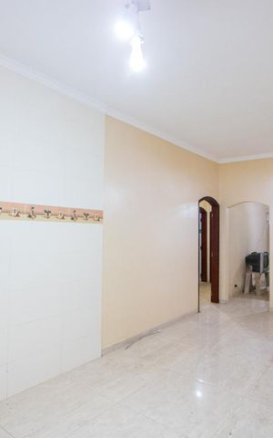 Casa à venda com 320m², 2 quartos e 2 vagas Casa à venda com 320m², 2 quartos e 2 vagasCozinha