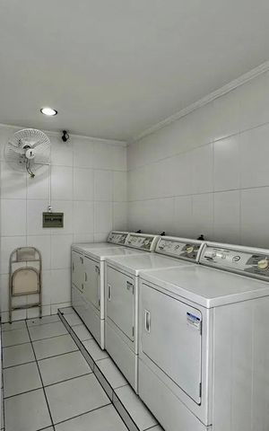 Apartamento à venda com 48m², 1 quarto e 1 vaga Apartamento à venda com 48m², 1 quarto e 1 vagaLavanderia
