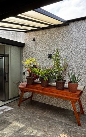 Apartamento à venda com 76m², 2 quartos e 1 vaga Apartamento à venda com 76m², 2 quartos e 1 vagaCobertura - Area de Serviço