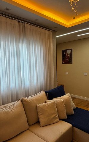 Apartamento à venda com 76m², 2 quartos e 1 vaga Apartamento à venda com 76m², 2 quartos e 1 vagaSala