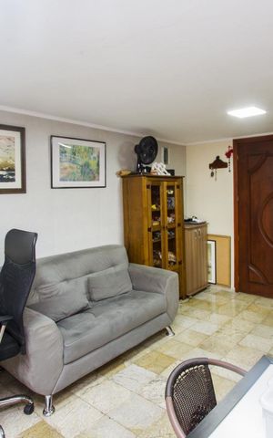 Casa à venda com 226m², 3 quartos e 6 vagas