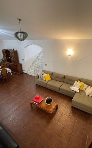 Casa para alugar com 917m², 3 quartos e 6 vagas Casa para alugar com 917m², 3 quartos e 6 vagasSala de Estar