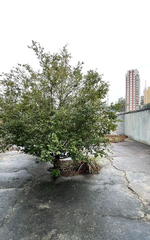 Casa para alugar com 917m², 3 quartos e 6 vagas Casa para alugar com 917m², 3 quartos e 6 vagasQuarto 2