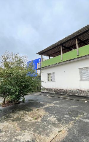 Casa para alugar com 917m², 3 quartos e 6 vagas Casa para alugar com 917m², 3 quartos e 6 vagasQuintal