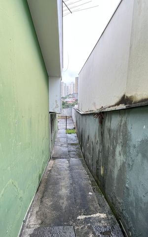 Casa para alugar com 917m², 3 quartos e 6 vagas Casa para alugar com 917m², 3 quartos e 6 vagasQuintal