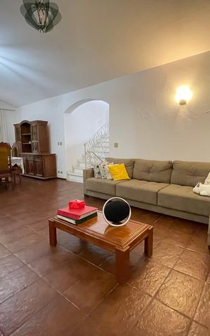Casa para alugar com 917m², 3 quartos e 6 vagas Casa para alugar com 917m², 3 quartos e 6 vagasSala de Estar
