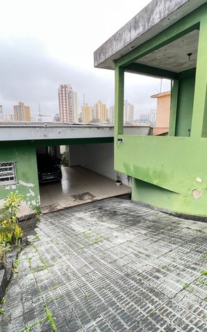 Casa para alugar com 917m², 3 quartos e 6 vagas Casa para alugar com 917m², 3 quartos e 6 vagasGaragem