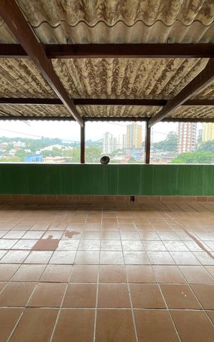 Casa para alugar com 917m², 3 quartos e 6 vagas Casa para alugar com 917m², 3 quartos e 6 vagasVaranda