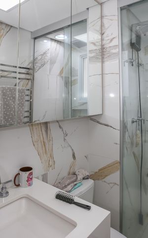 Apartamento à venda com 136m², 4 quartos e 3 vagas Apartamento à venda com 136m², 4 quartos e 3 vagasBanheiro da Suíte 2