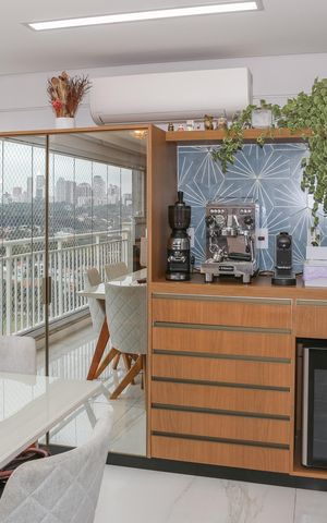 Apartamento à venda com 136m², 4 quartos e 3 vagas Apartamento à venda com 136m², 4 quartos e 3 vagasSala e Varanda Gourmet
