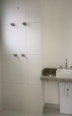 Studio à venda com 23m², 1 quarto e sem vaga Studio à venda com 23m², 1 quarto e sem vagaBanheiro