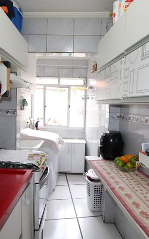 Apartamento à venda com 53m², 2 quartos e 1 vagaCozinha