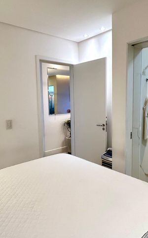 Apartamento à venda com 138m², 3 quartos e 3 vagas Apartamento à venda com 138m², 3 quartos e 3 vagasQuarto Suíte