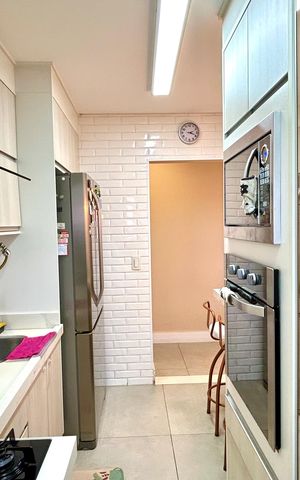 Apartamento à venda com 138m², 3 quartos e 3 vagas Apartamento à venda com 138m², 3 quartos e 3 vagasCozinha