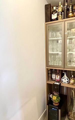 Apartamento à venda com 138m², 3 quartos e 3 vagas Apartamento à venda com 138m², 3 quartos e 3 vagasEscada