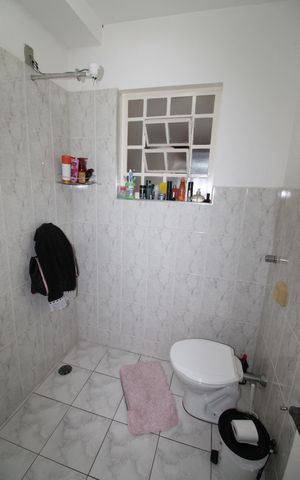 Casa para alugar com 110m², 2 quartos e 1 vagaBanheiro