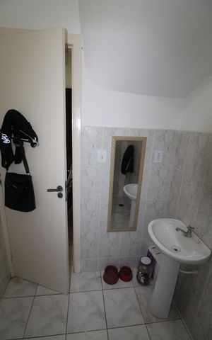 Casa para alugar com 110m², 2 quartos e 1 vagaBanheiro