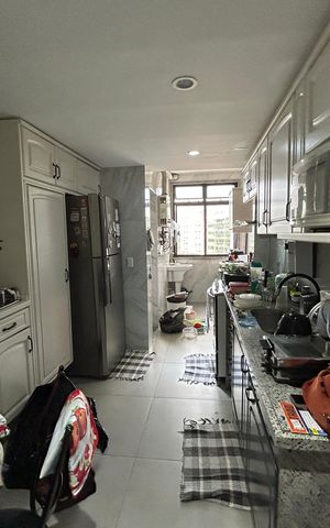 Apartamento à venda com 126m², 3 quartos e 2 vagasCozinha