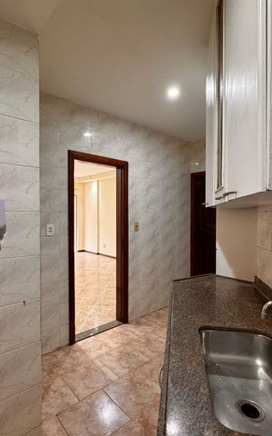 Apartamento à venda com 93m², 3 quartos e 2 vagasCozinha e Área de Serviço