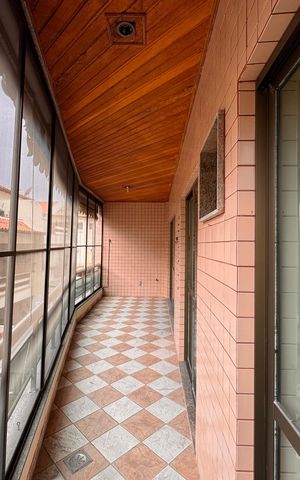 Apartamento à venda com 93m², 3 quartos e 2 vagasVaranda