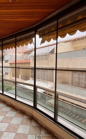 Apartamento à venda com 93m², 3 quartos e 2 vagasVaranda