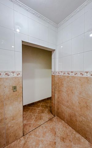 Casa para alugar com 500m², 5 quartos e 2 vagasBanheiro 1