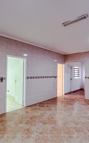 Casa para alugar com 500m², 5 quartos e 2 vagasCozinha