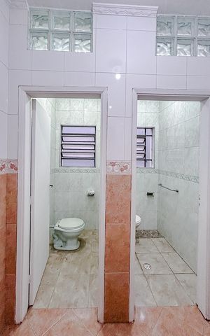 Casa para alugar com 500m², 5 quartos e 2 vagasBanheiro 1