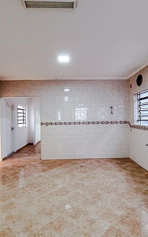 Casa para alugar com 500m², 5 quartos e 2 vagasCozinha