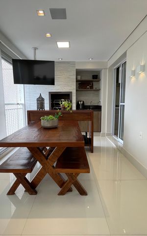 Apartamento à venda com 139m², 3 quartos e 2 vagas Apartamento à venda com 139m², 3 quartos e 2 vagasVaranda