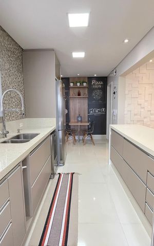 Apartamento à venda com 139m², 3 quartos e 2 vagas Apartamento à venda com 139m², 3 quartos e 2 vagasCozinha
