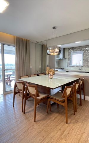 Apartamento à venda com 139m², 3 quartos e 2 vagas Apartamento à venda com 139m², 3 quartos e 2 vagasSala