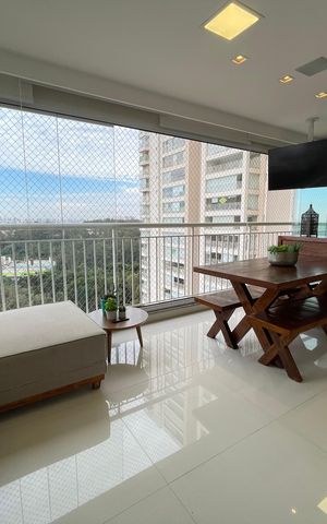 Apartamento à venda com 139m², 3 quartos e 2 vagas Apartamento à venda com 139m², 3 quartos e 2 vagasVaranda