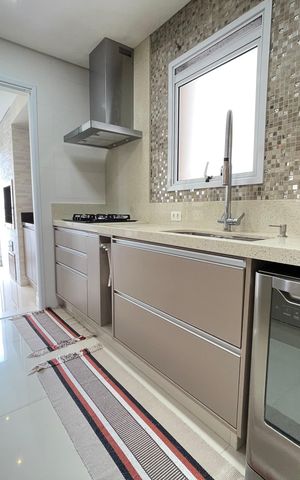 Apartamento à venda com 139m², 3 quartos e 2 vagas Apartamento à venda com 139m², 3 quartos e 2 vagasCozinha