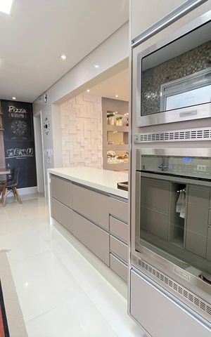 Apartamento à venda com 139m², 3 quartos e 2 vagas Apartamento à venda com 139m², 3 quartos e 2 vagasCozinha