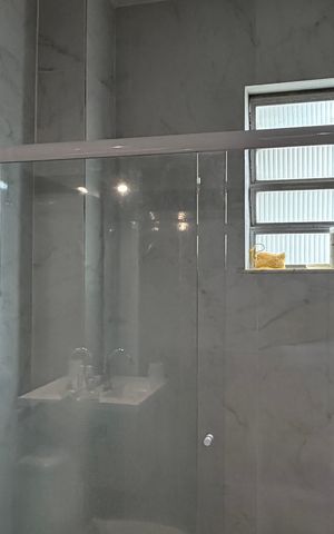 Apartamento à venda com 60m², 2 quartos e 1 vaga Apartamento à venda com 60m², 2 quartos e 1 vagaBanheiro