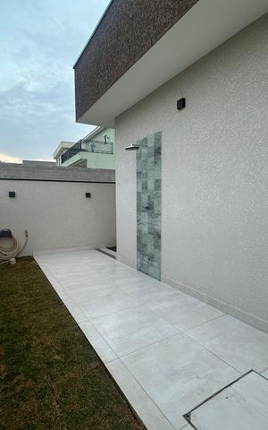 Casa de condomínio à venda com 196m², 3 quartos e 4 vagas Casa de condomínio à venda com 196m², 3 quartos e 4 vagasQuintal