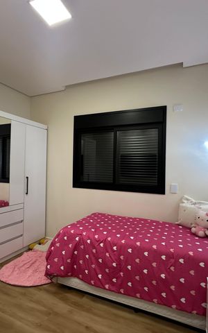 Casa de condomínio à venda com 196m², 3 quartos e 4 vagas Casa de condomínio à venda com 196m², 3 quartos e 4 vagasSuíte 2