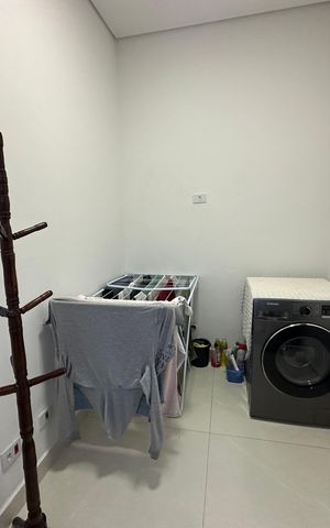 Casa de condomínio à venda com 196m², 3 quartos e 4 vagas Casa de condomínio à venda com 196m², 3 quartos e 4 vagasÁrea de Serviço