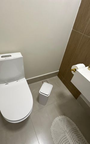 Casa de condomínio à venda com 196m², 3 quartos e 4 vagas Casa de condomínio à venda com 196m², 3 quartos e 4 vagasLavabo