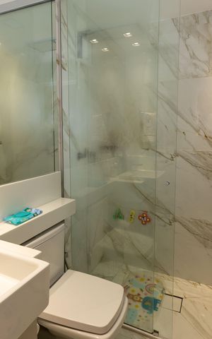 Apartamento à venda com 87m², 3 quartos e 2 vagas Apartamento à venda com 87m², 3 quartos e 2 vagasBanheiro 1