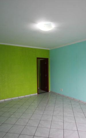 Casa para alugar com 300m², 3 quartos e 2 vagas