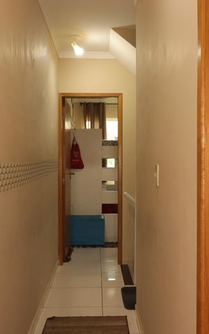 Casa à venda com 1000m², 4 quartos e 2 vagasCorredor