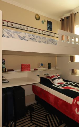 Casa à venda com 1000m², 4 quartos e 2 vagasSuíte 1