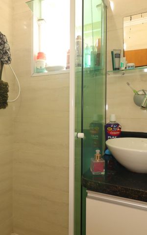 Casa à venda com 1000m², 4 quartos e 2 vagasBanheiro da Suíte 2