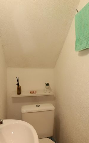 Casa à venda com 1000m², 4 quartos e 2 vagasLavabo