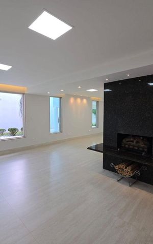 Casa à venda com 810m², 6 quartos e 8 vagas