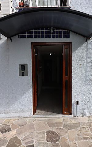 Apartamento à venda com 55m², 1 quarto e sem vagaEntrada do prédio