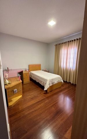 Casa à venda com 280m², 3 quartos e 4 vagas Casa à venda com 280m², 3 quartos e 4 vagasQuarto 2